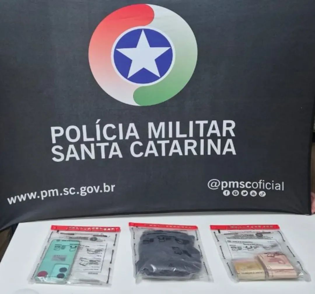 Deu Ruim! Dupla de Assaltantes "Cai do Cavalo" e Vai Presa após Perseguição em Rio Negrinho