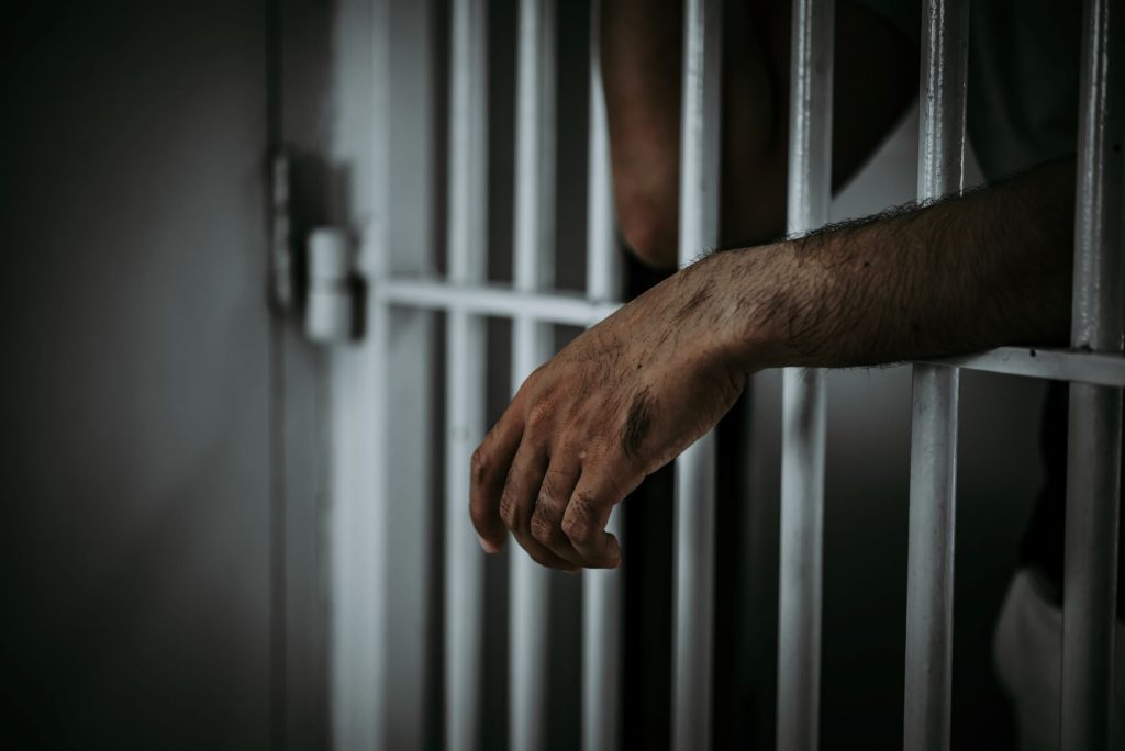 Preso homem investigado por dopar, matar e roubar idosos em Navegantes