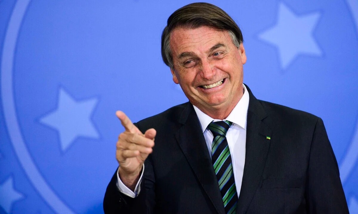 Vídeo - A Jornada do "Azarão" Contra o Sistema - Filme Dark Horse mostra a trajetória de Jair Bolsonaro